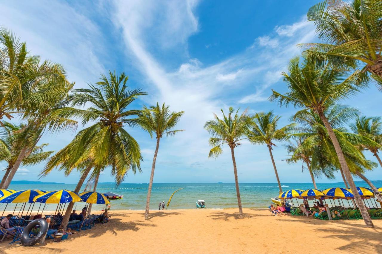Happy Jomtien - Beachfront Kültér fotó